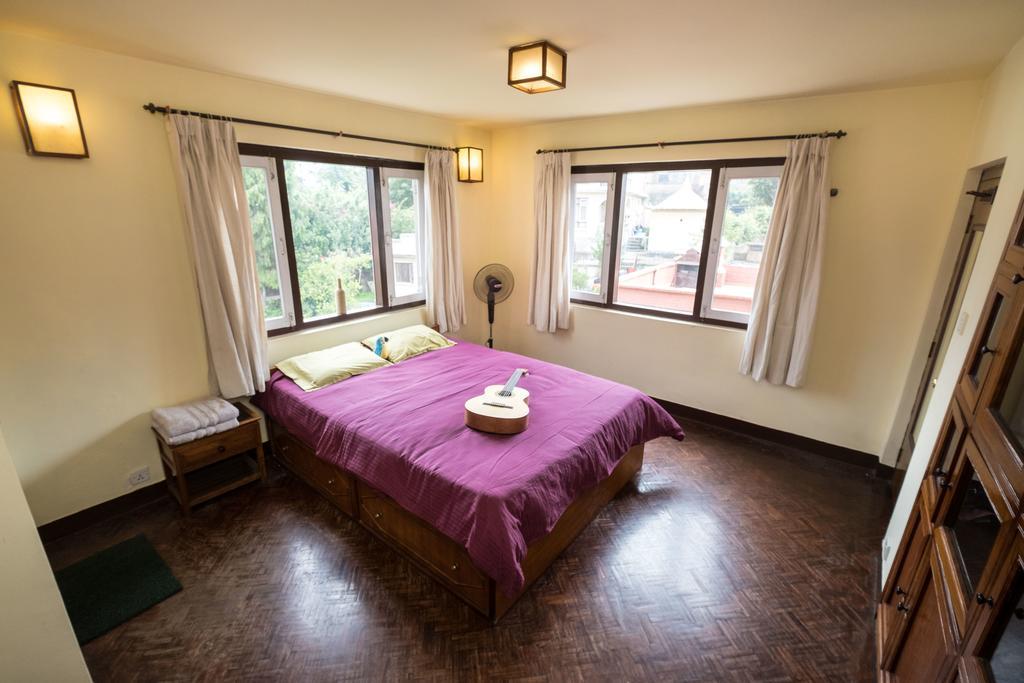 Swayambhu View Guest House กาฐมาณฑุ ภายนอก รูปภาพ