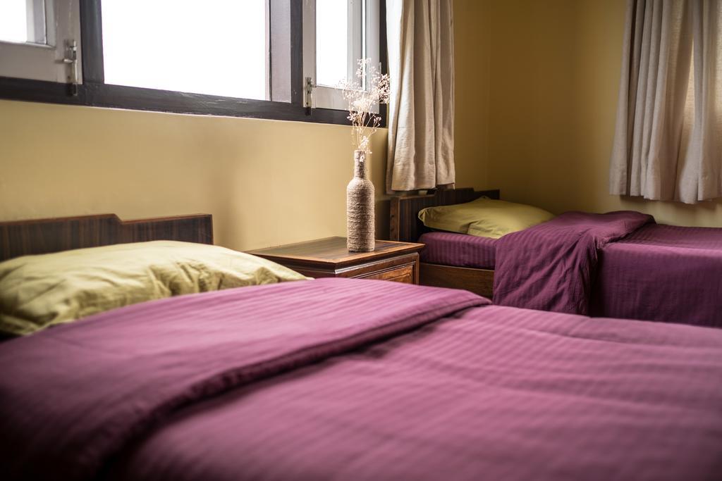 Swayambhu View Guest House กาฐมาณฑุ ภายนอก รูปภาพ